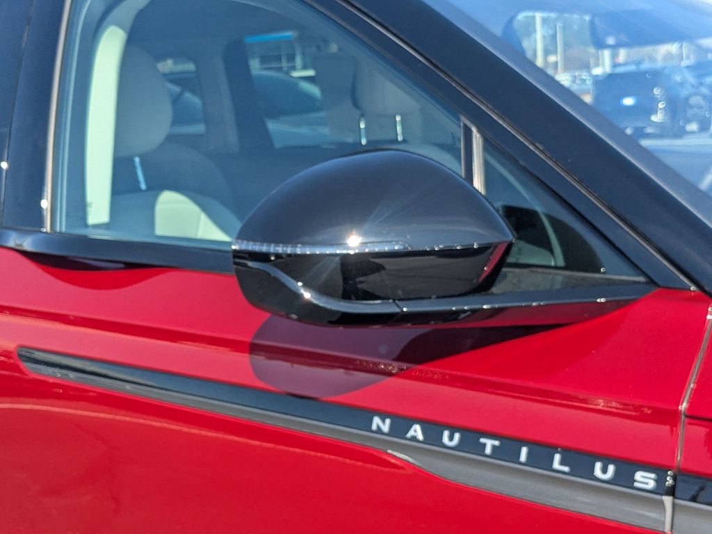New 2026 Lincoln Nautilus Reserve w/ Jet Appearance Package AWD/4WD image 12