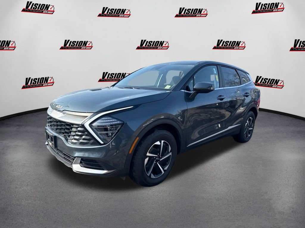 Certified 2025 Kia Sportage LX image 1