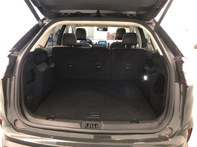 Used 2022 Ford Edge SEL w/ Convenience Package image 8