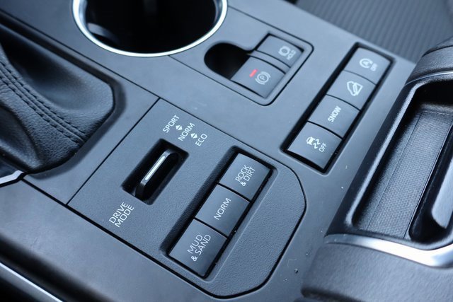 Used 2022 Toyota Highlander LE image 12