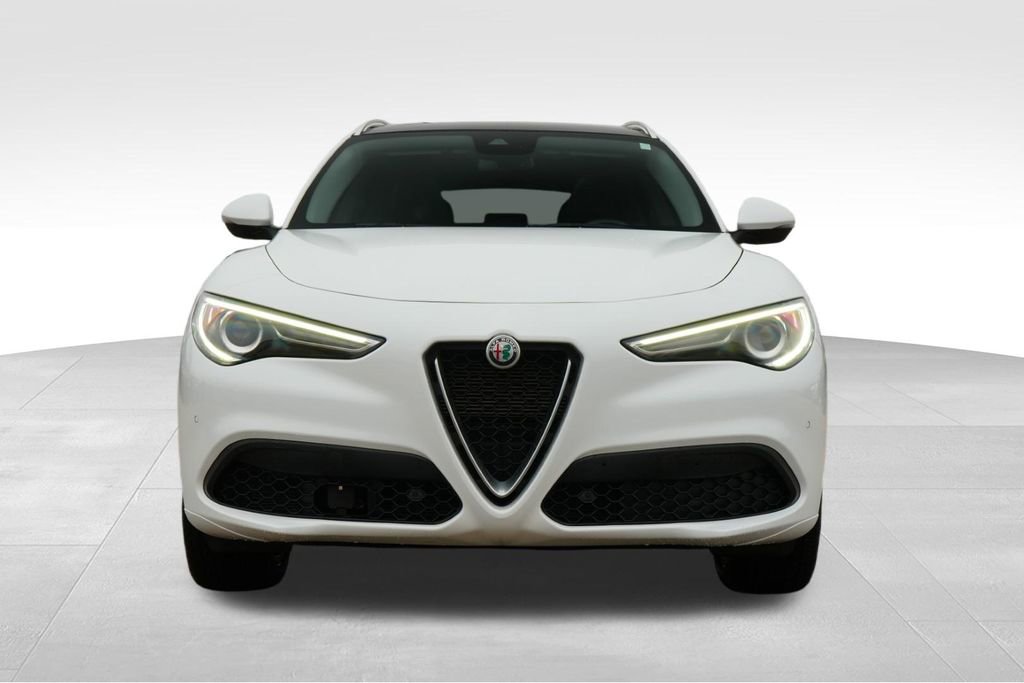Used 2020 Alfa Romeo Stelvio Ti w/ Active Blind Spot Package image 2