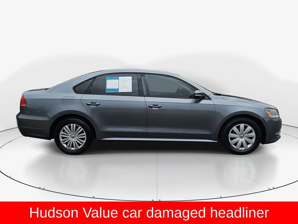 Used 2014 Volkswagen Passat 1.8T S FWD image 3