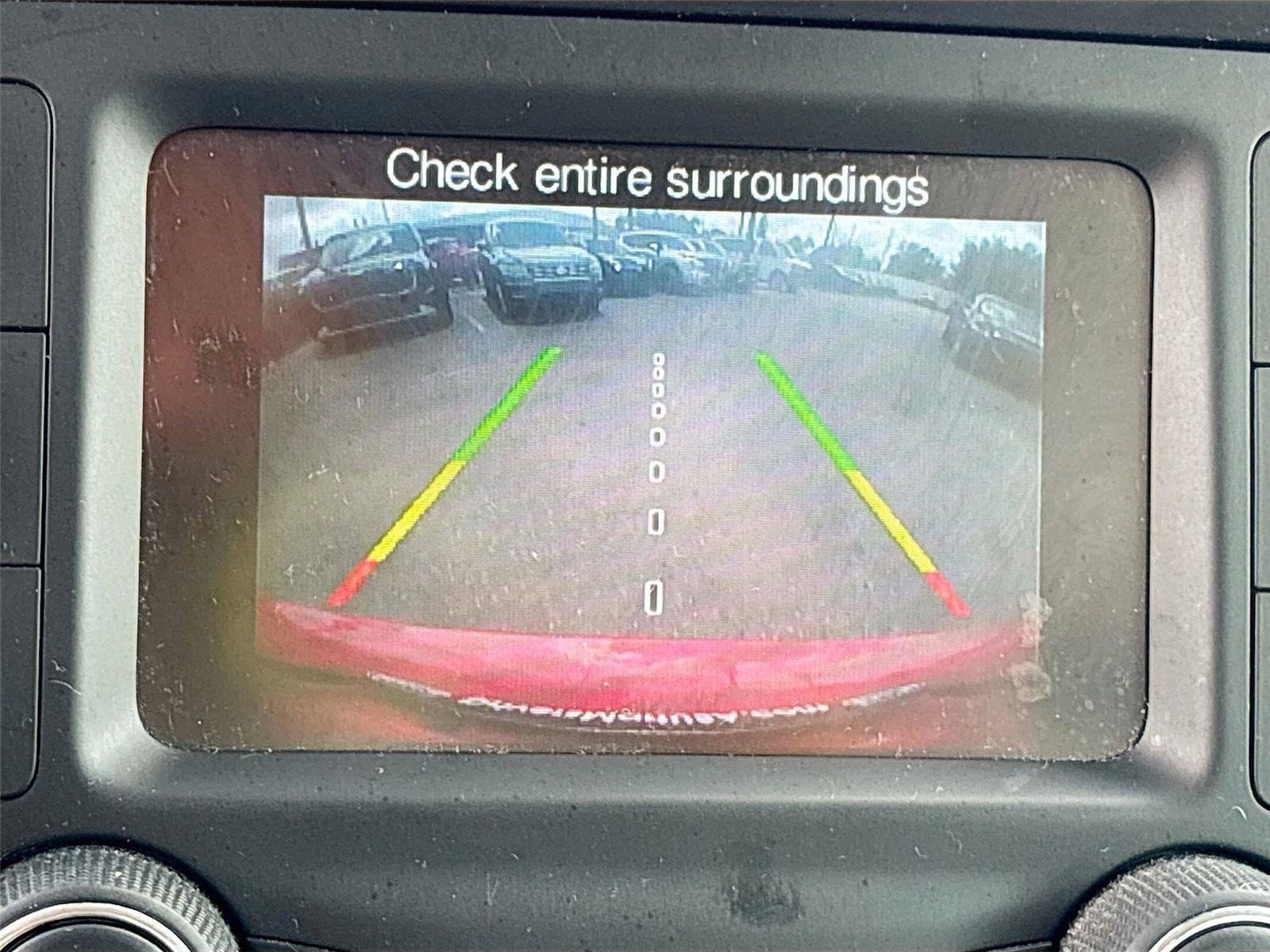 Used 2015 Jeep Renegade Latitude FWD image 13