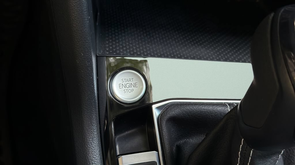 Certified 2023 Volkswagen Taos S FWD image 25