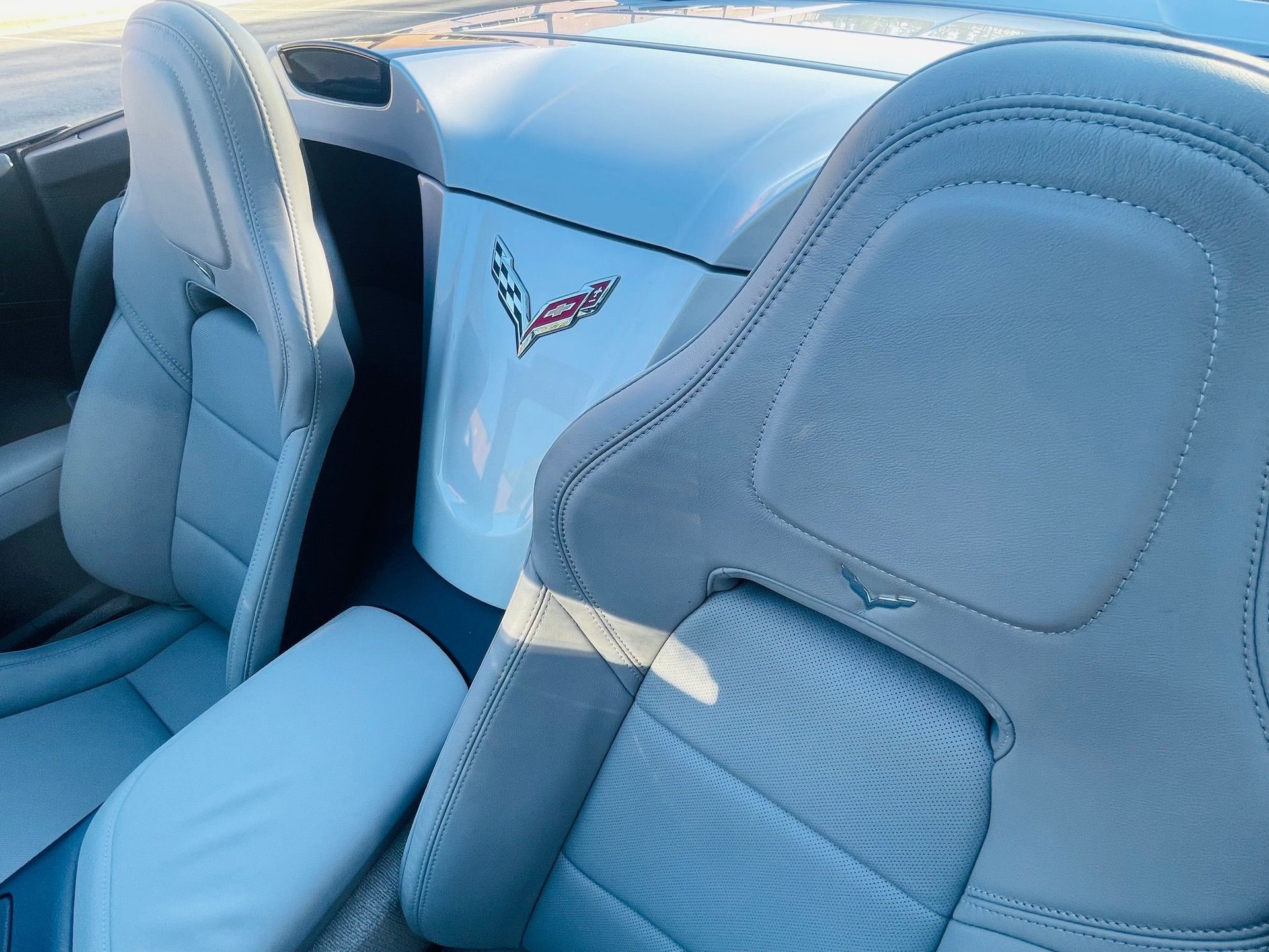 Used 2015 Chevrolet Corvette Stingray Convertible w/ 2LT Preferred Equipment Group image 43