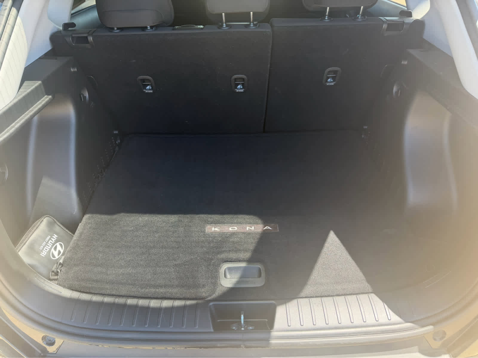 Used 2025 Hyundai Kona SE FWD image 11