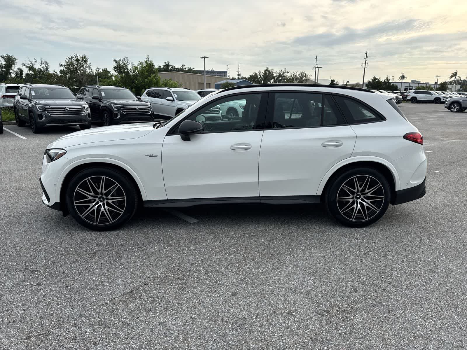 Used 2025 Mercedes-Benz GLC 43 AMG 4MATIC image 11