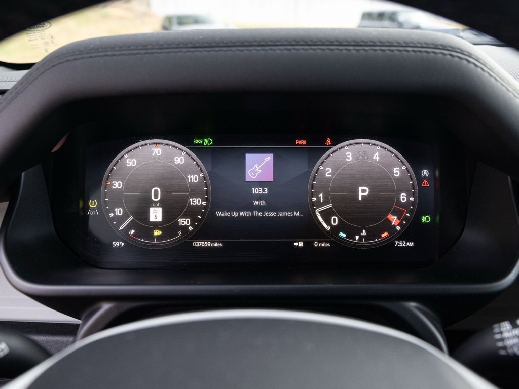 Used 2024 Land Rover Defender 130 S AWD/4WD image 27