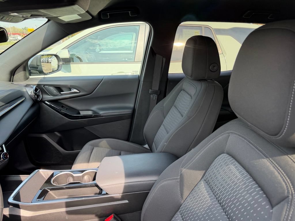 Certified 2025 Chevrolet Equinox LT AWD/4WD image 13