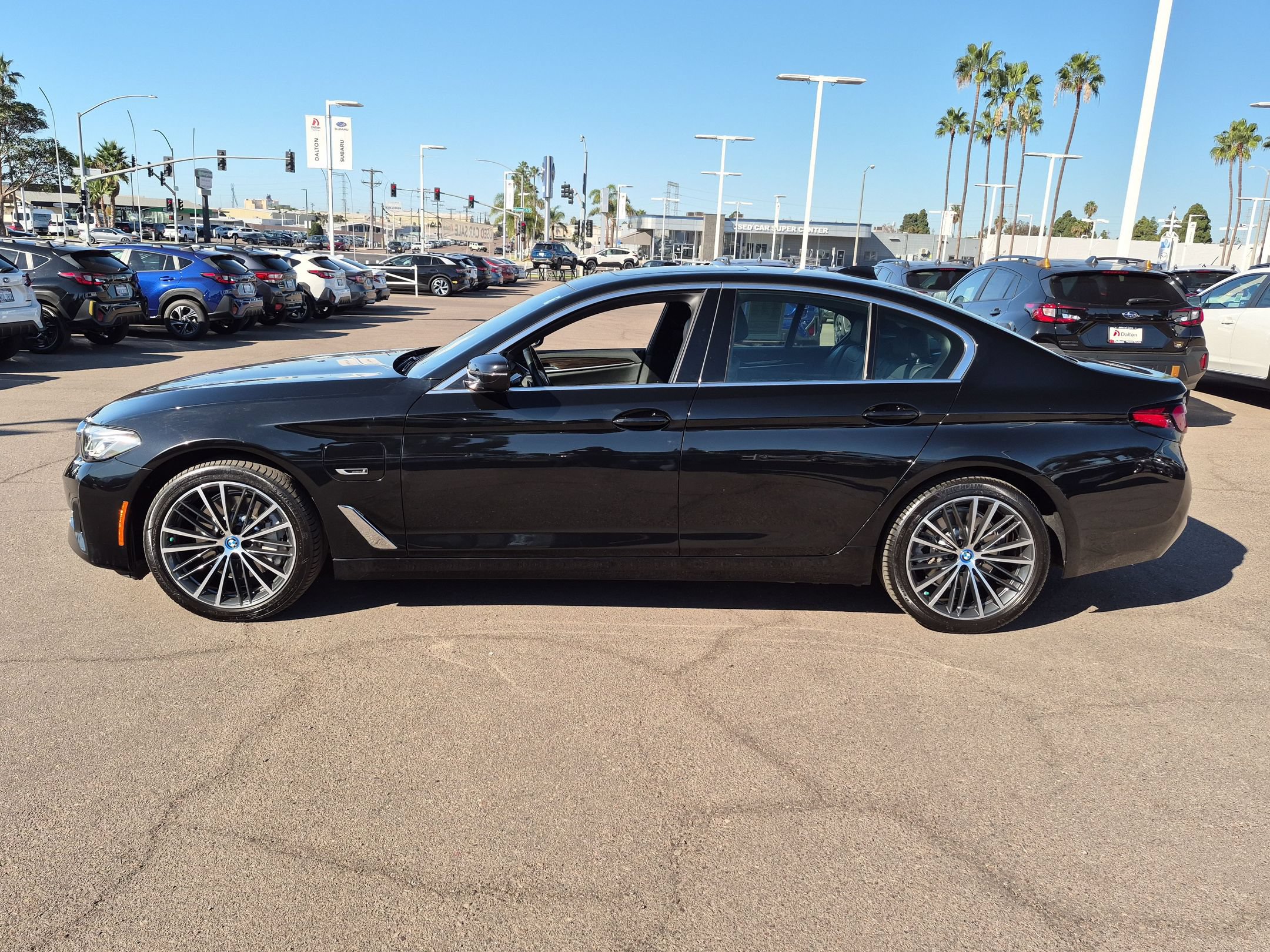 Used 2023 BMW 530e RWD image 4