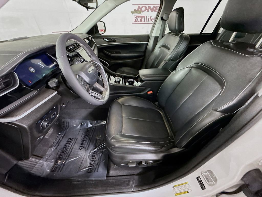 Used 2022 Jeep Grand Cherokee Limited 4xe image 26