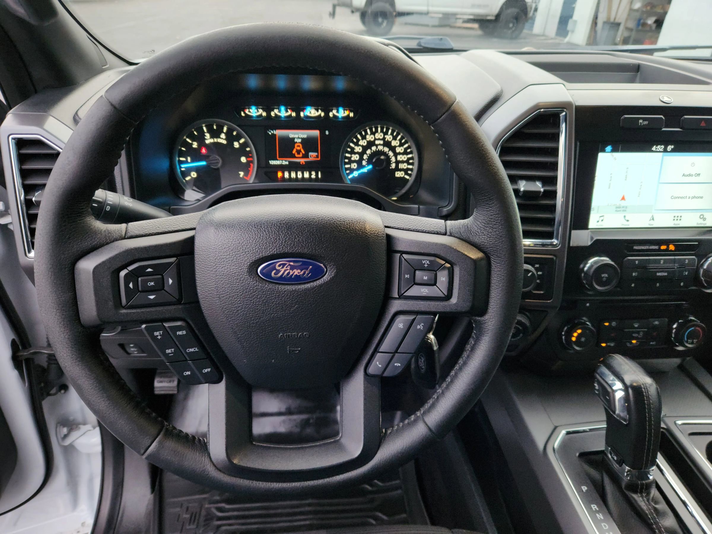 Used 2016 Ford F150 XLT w/ Equipment Group 302A Luxury image 9