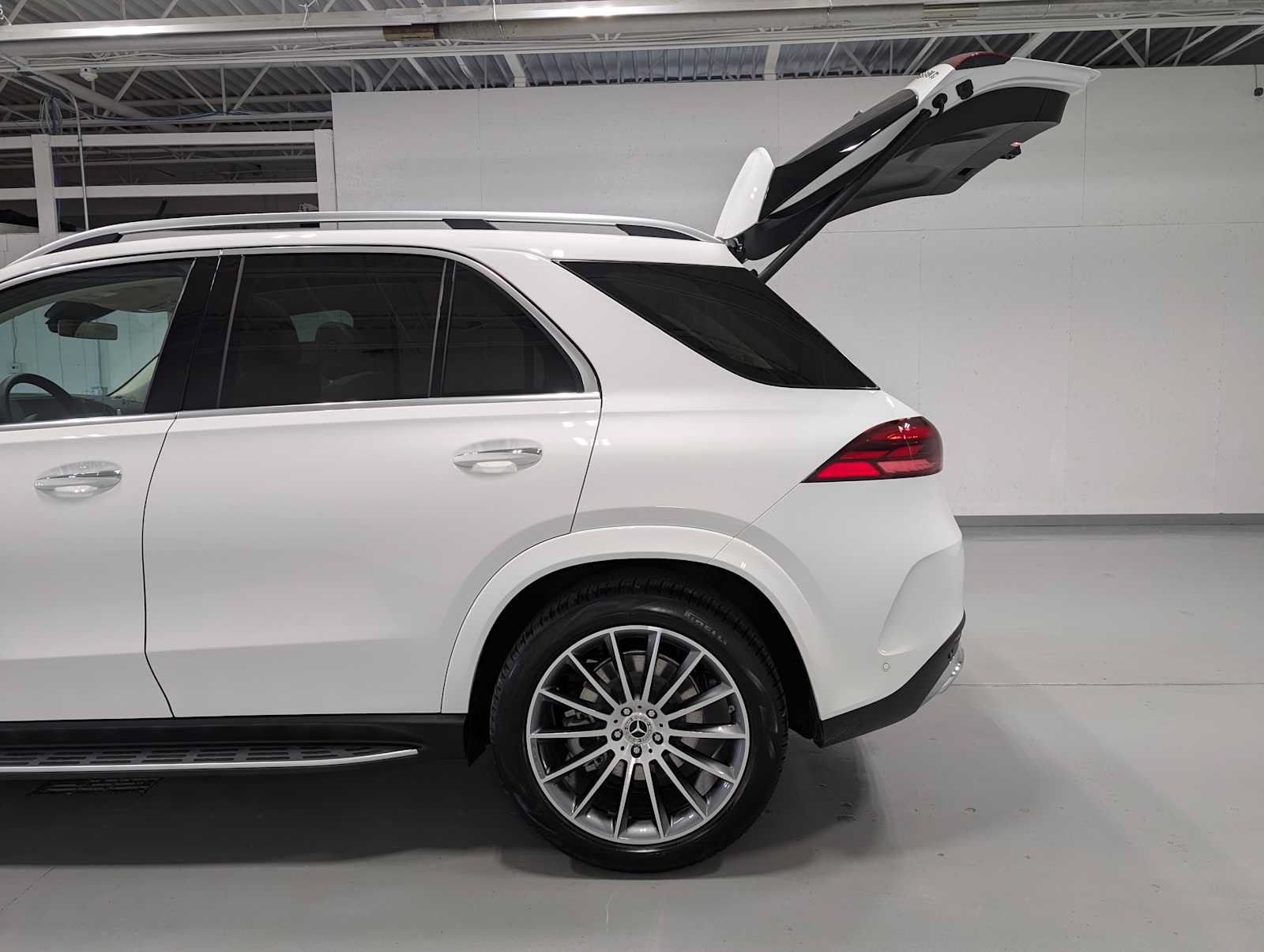 New 2026 Mercedes-Benz GLE 350 4MATIC image 9