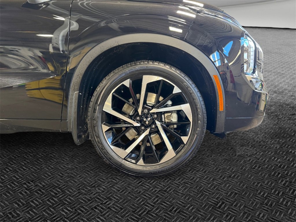 Used 2022 Mitsubishi Outlander SEL image 11