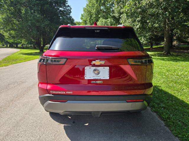 New 2026 Chevrolet Equinox LT w/ Convenience Package II AWD/4WD image 4