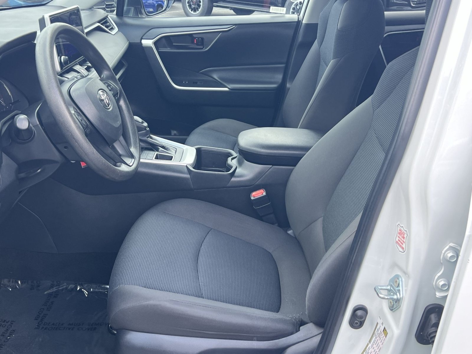 Used 2025 Toyota RAV4 LE AWD/4WD image 13
