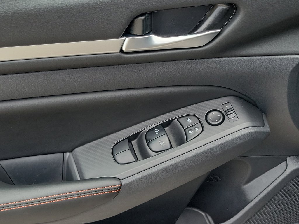 New 2026 Nissan Altima 2.5 SR FWD image 23