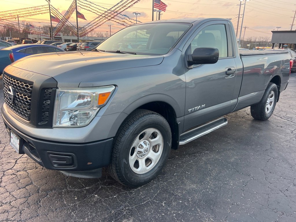 Used 2017 Nissan Titan S RWD image 3