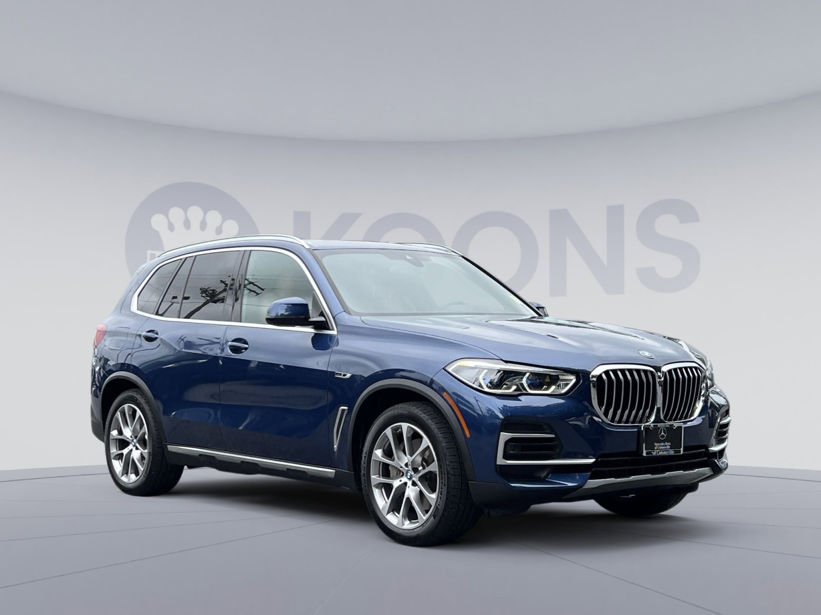 Used 2023 BMW X5 xDrive45e w/ Executive Package image 8