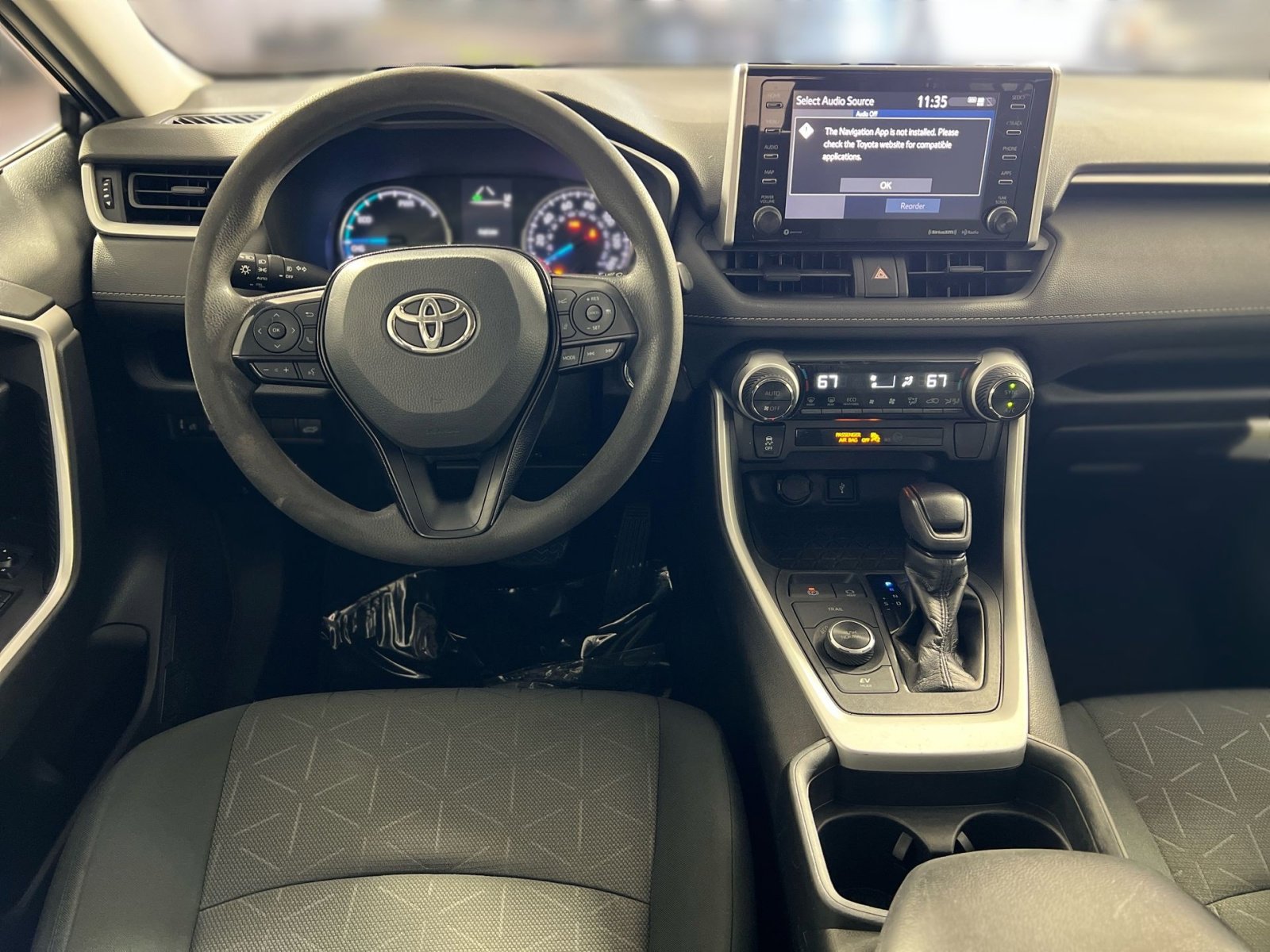 Used 2020 Toyota RAV4 XLE image 21