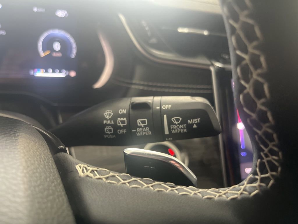 Used 2023 Jeep Grand Cherokee L Limited w/ Rear Seat Video Group I image 22