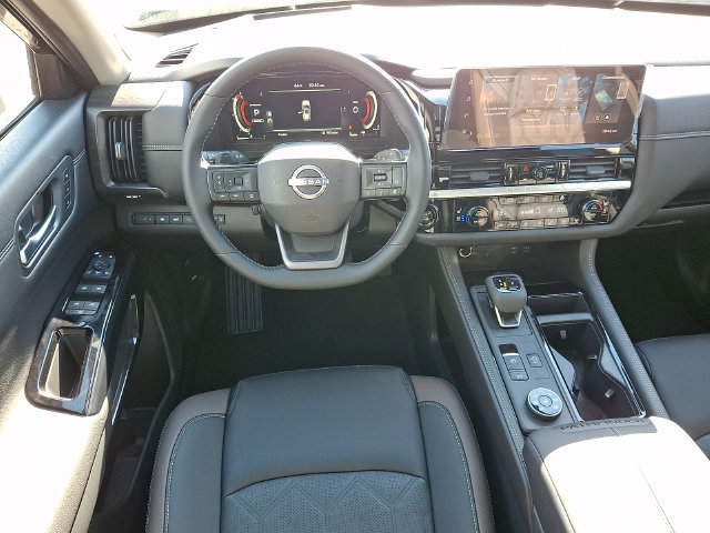 New 2026 Nissan Pathfinder Platinum w/ Accent Package AWD/4WD image 10