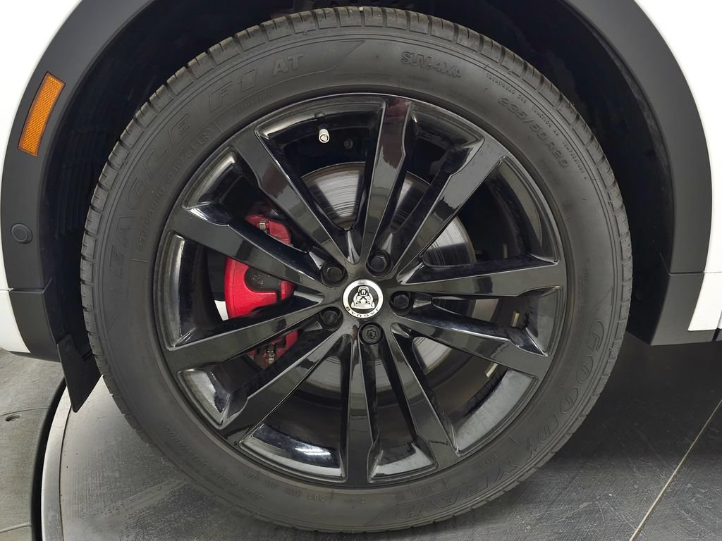 Used 2024 Jaguar E-PACE R-Dynamic SE AWD/4WD image 13