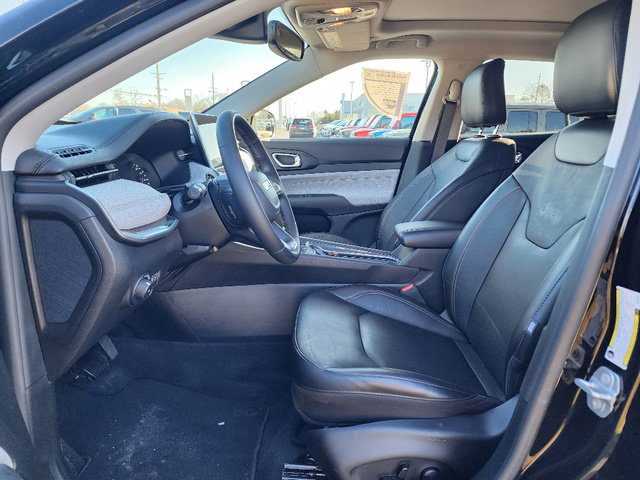 Certified 2022 Jeep Compass Latitude w/ Sun and Sound Group image 30