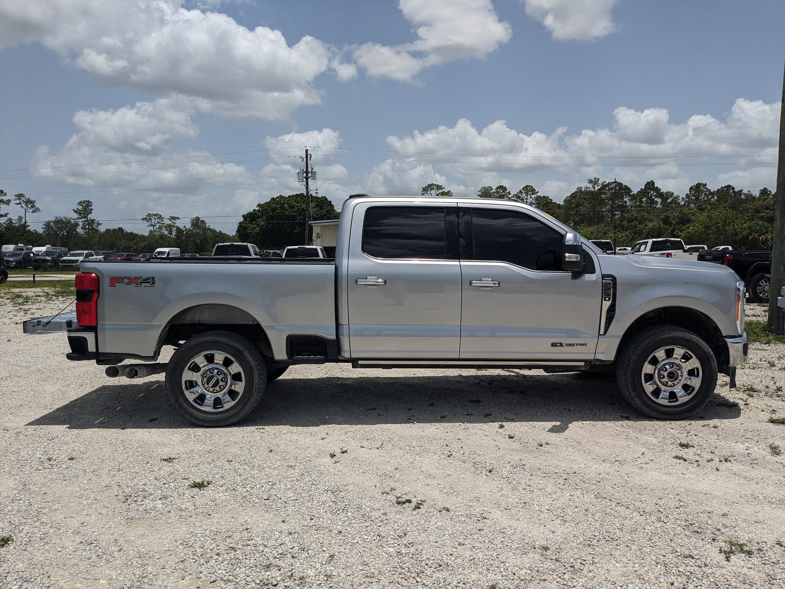 Used 2023 Ford F250 Lariat w/ Lariat Ultimate Package AWD/4WD image 4