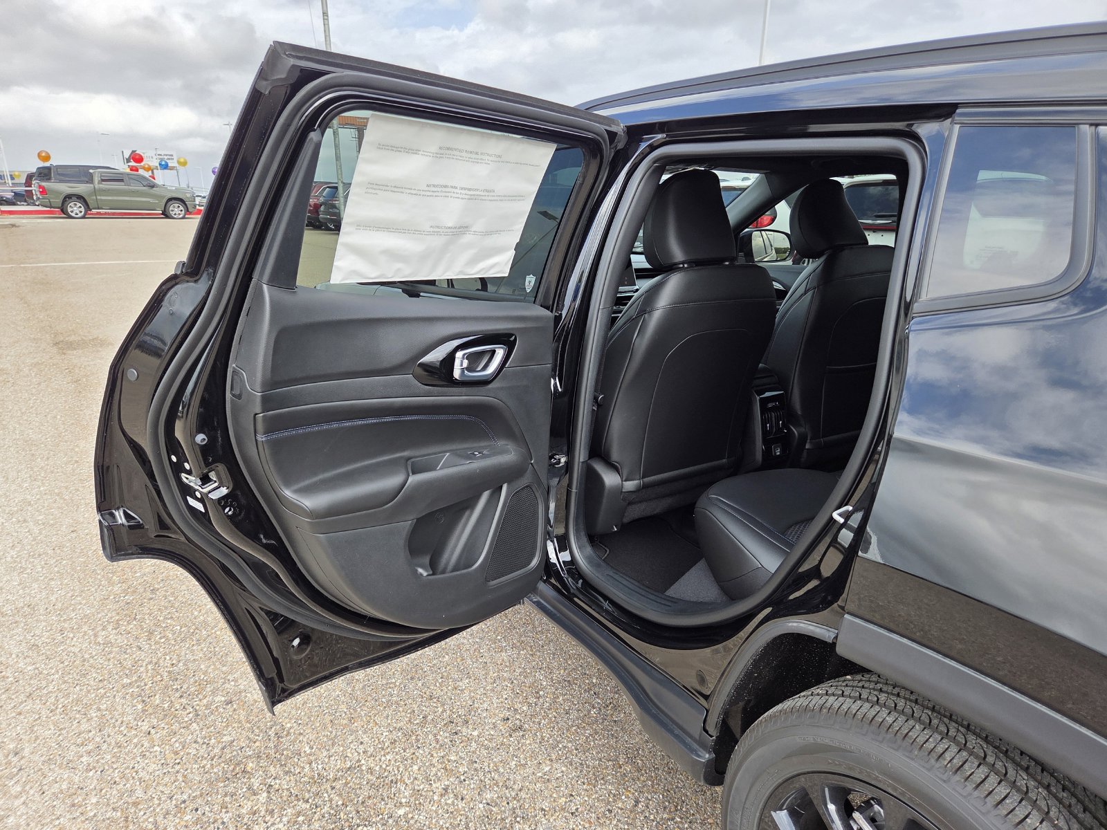 New 2026 Jeep Compass Latitude AWD/4WD image 14