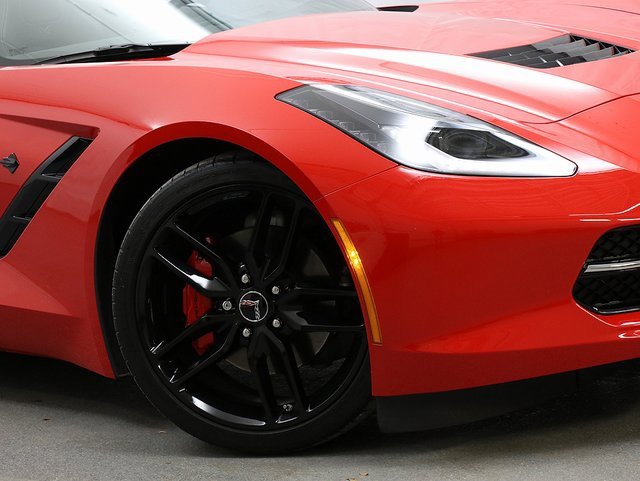 Used 2015 Chevrolet Corvette Stingray w/ 2LT Preferred Equipment Group image 3