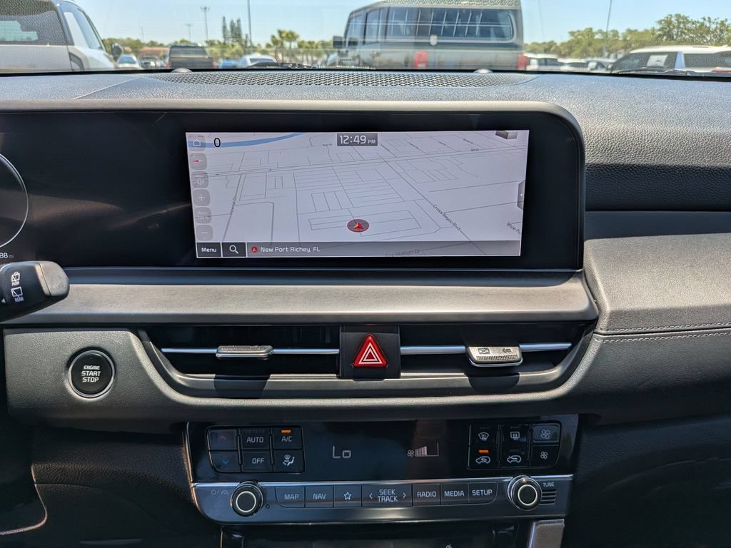 Certified 2025 Kia Seltos EX FWD image 22