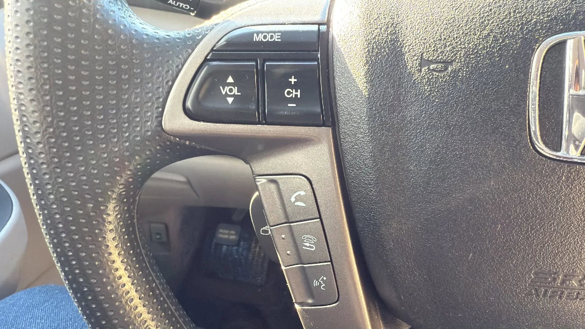 Used 2016 Honda Odyssey SE image 12