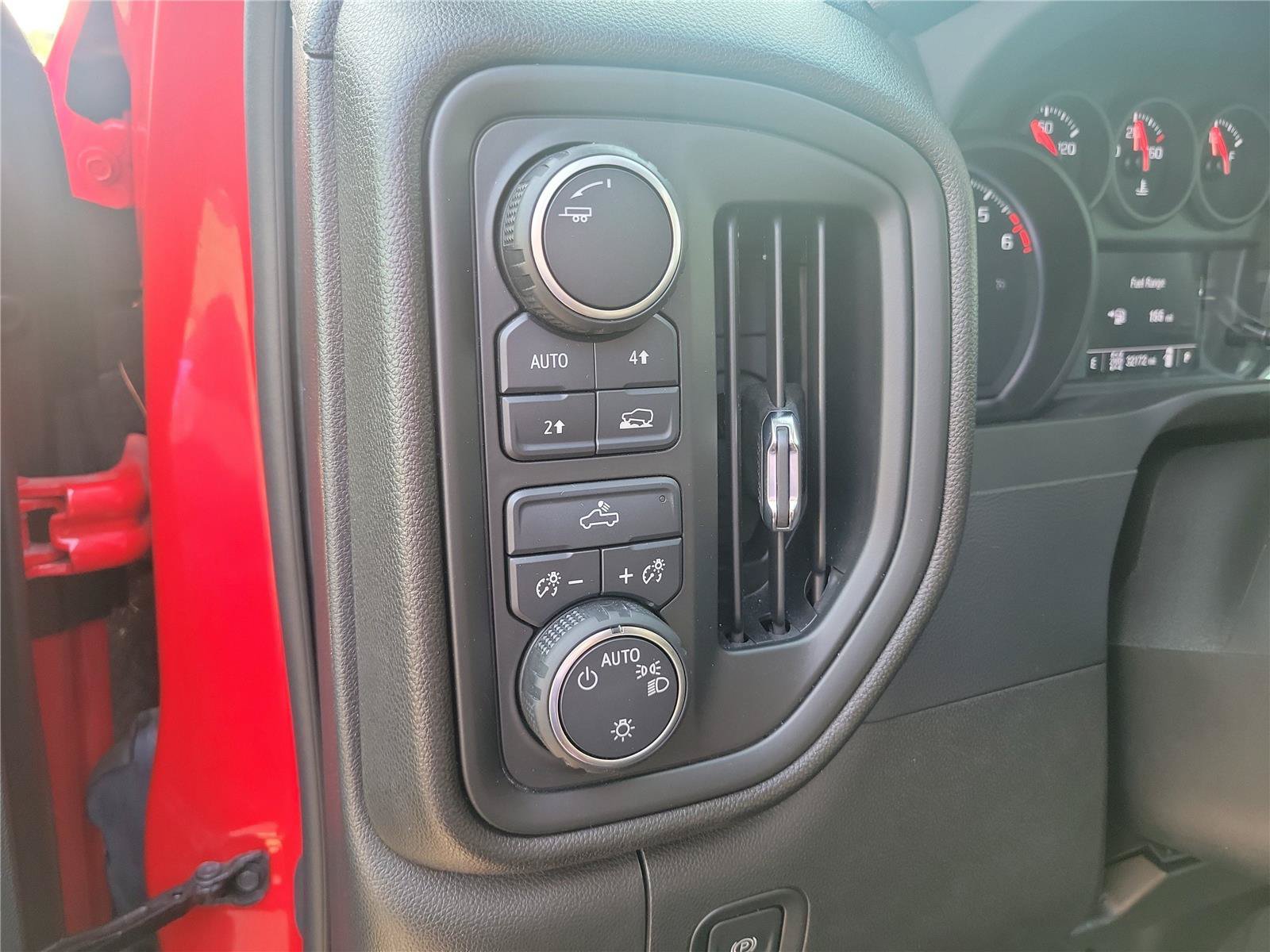Used 2022 Chevrolet Silverado 1500 Custom AWD/4WD image 21