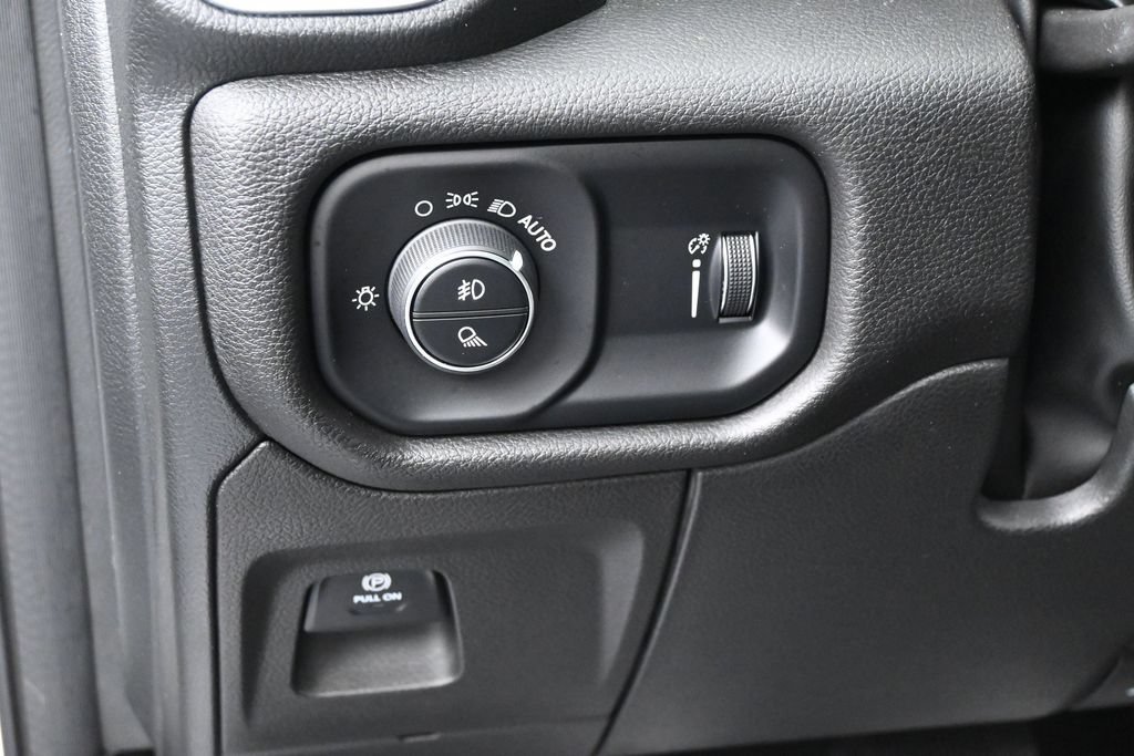 Used 2023 RAM 1500 Big Horn RWD image 16