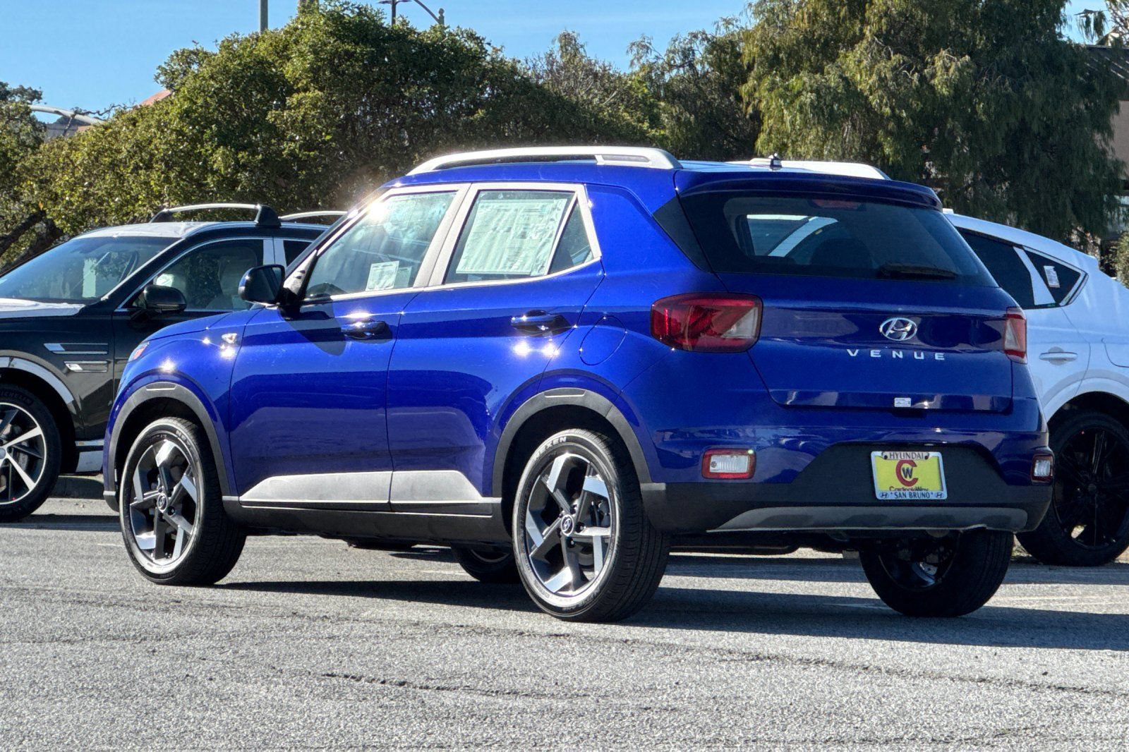 New 2026 Hyundai Venue SEL FWD image 6