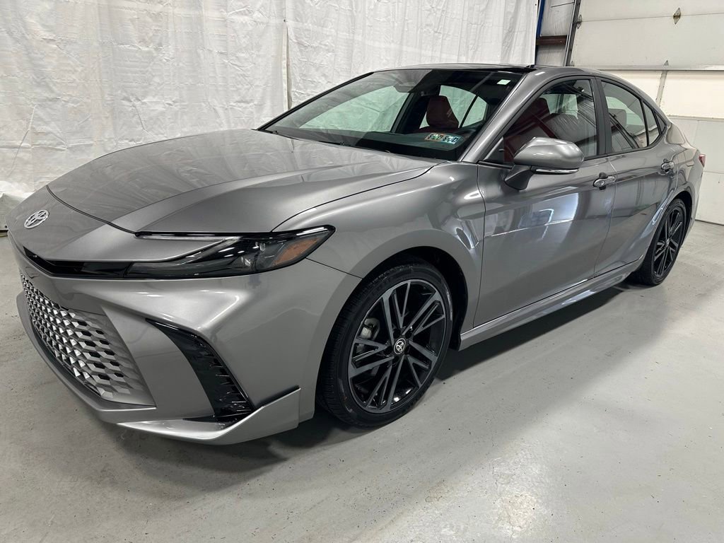 Used 2026 Toyota Camry XSE FWD image 3