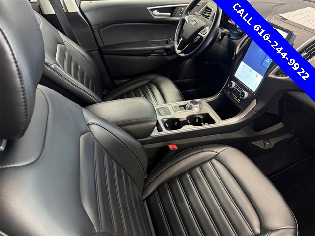 Used 2023 Ford Edge SEL image 21