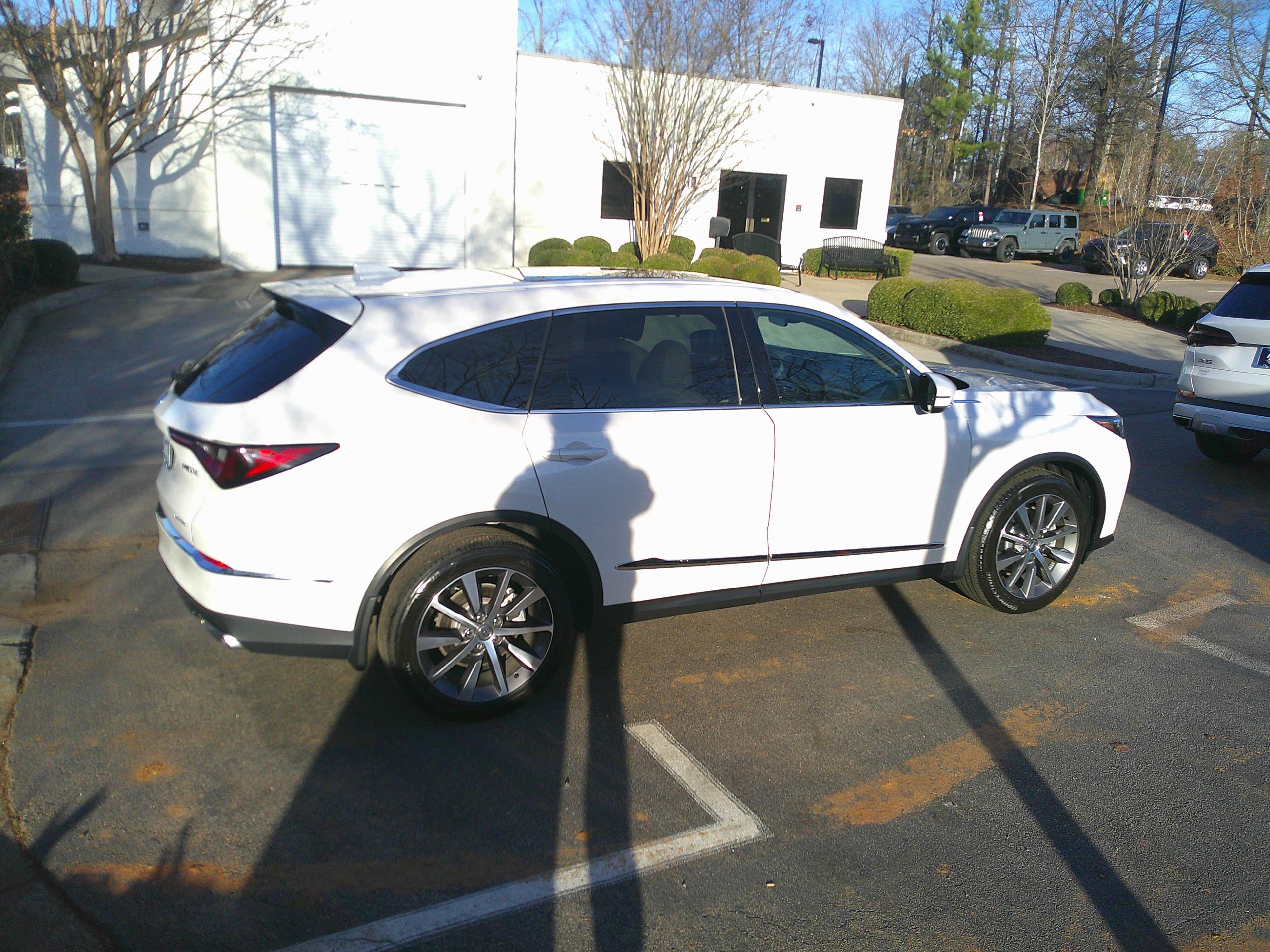 Used 2025 Acura MDX SH-AWD w/ Technology Package image 13