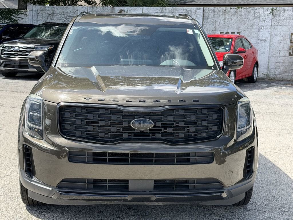 Used 2021 Kia Telluride EX w/ EX Premium Package AWD/4WD image 3
