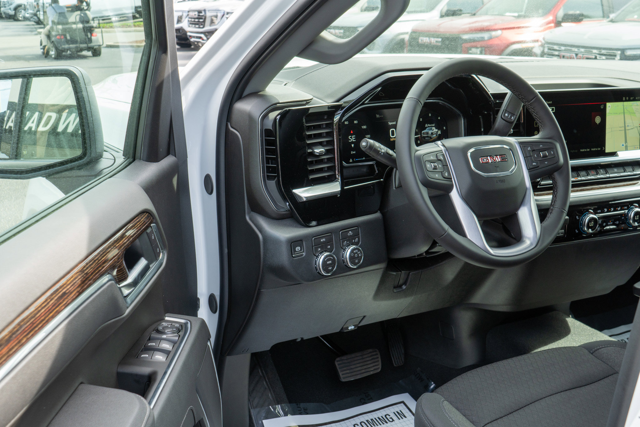 New 2026 GMC Sierra 1500 Elevation AWD/4WD image 12