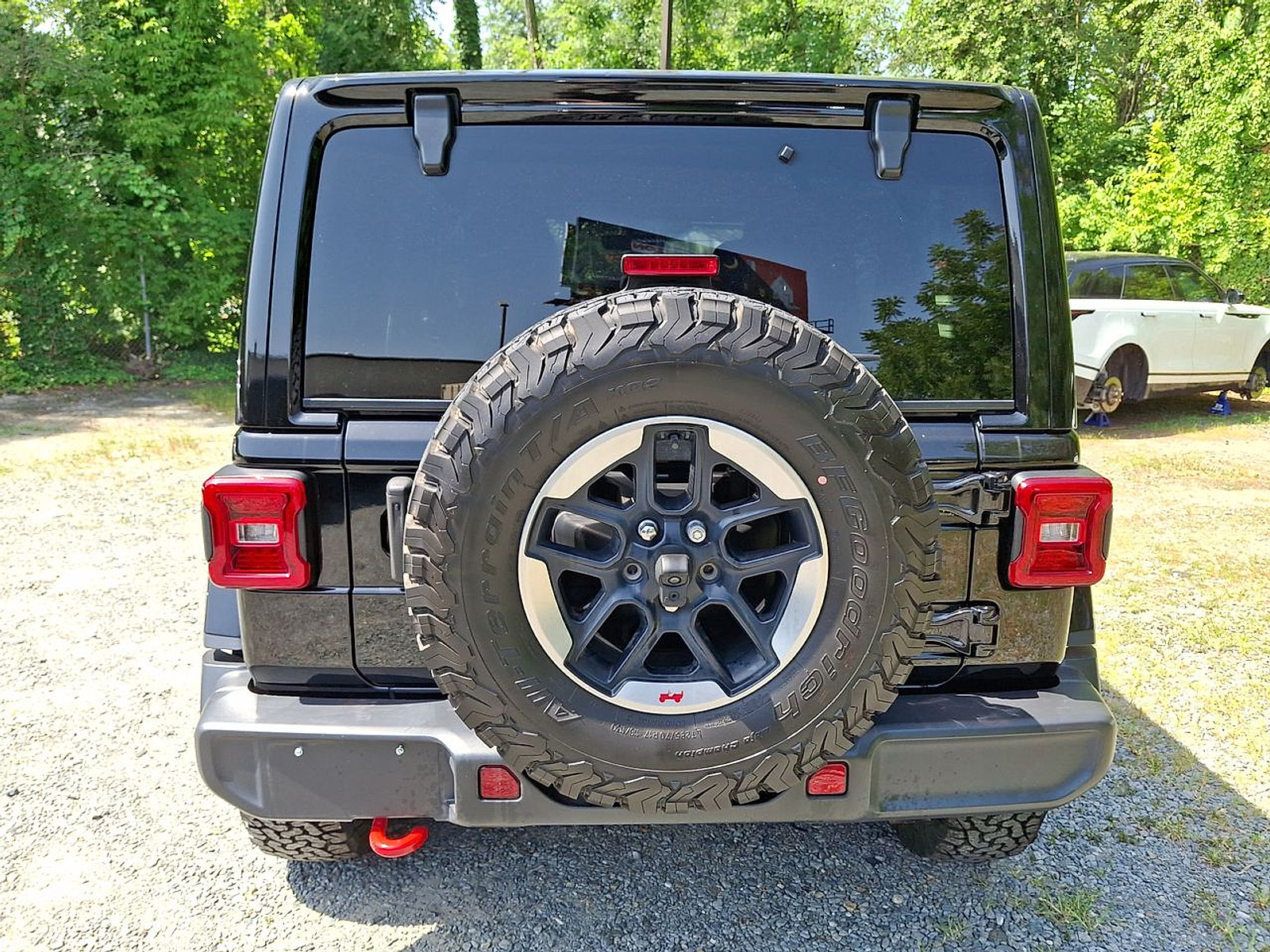 Used 2022 Jeep Wrangler Unlimited Rubicon w/ LED Lighting Group AWD/4WD image 29