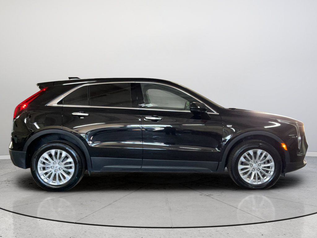 Certified 2024 Cadillac XT4 Luxury FWD image 6