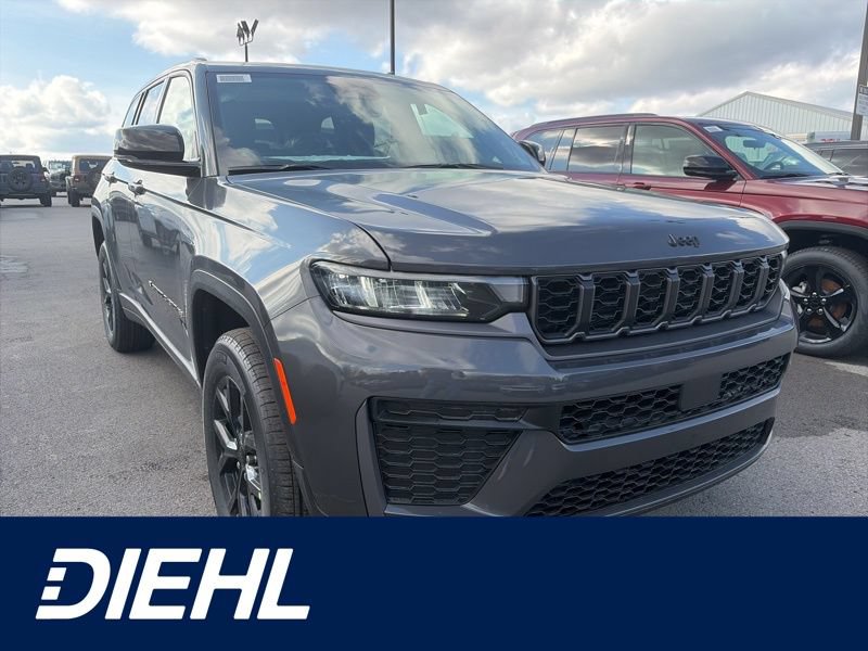 New 2026 Jeep Grand Cherokee Altitude AWD/4WD image 1