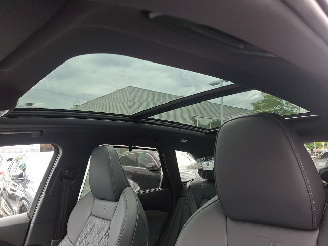 New 2026 Audi SQ5 Premium Plus AWD/4WD image 10