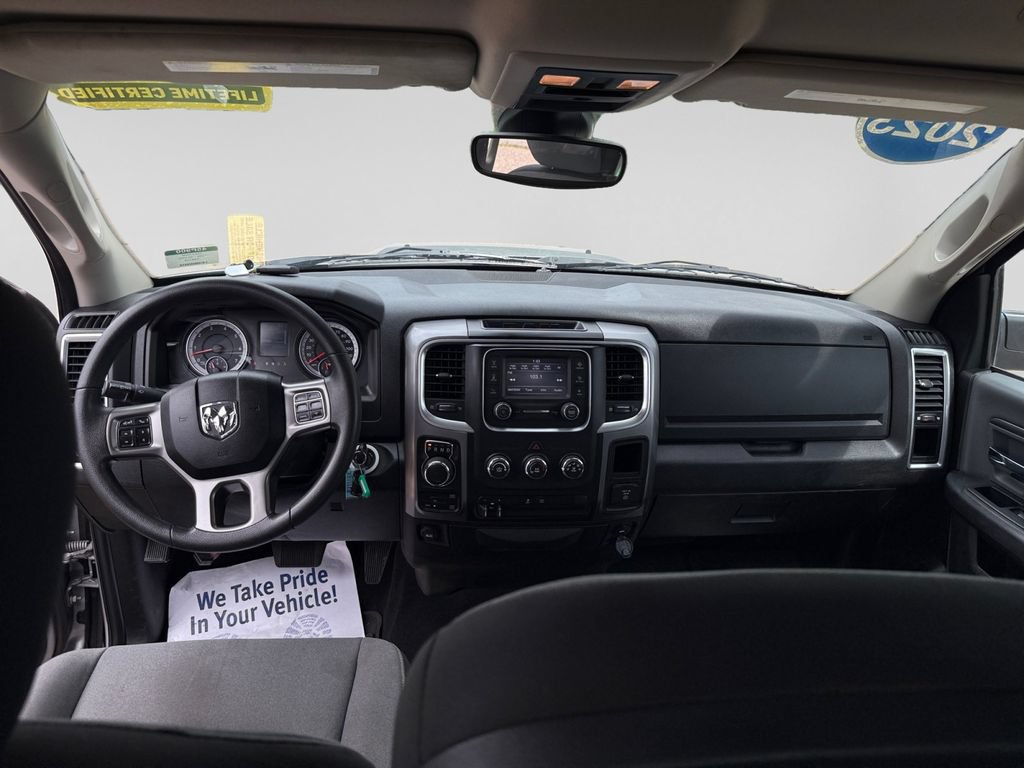 Used 2023 RAM 1500 Classic SLT AWD/4WD image 23