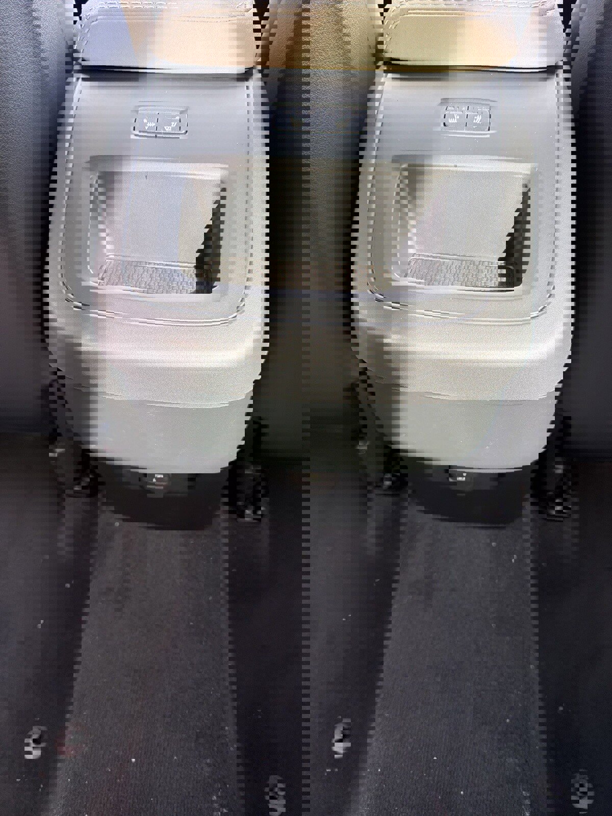 New 2026 Volvo XC60 B5 Plus w/ Protection Package Premier image 31