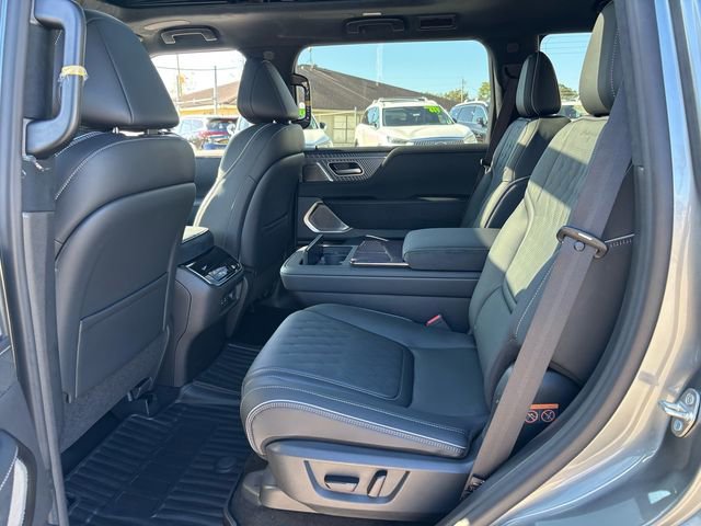 New 2026 INFINITI QX80 Autograph w/ Premium Cargo Package image 13