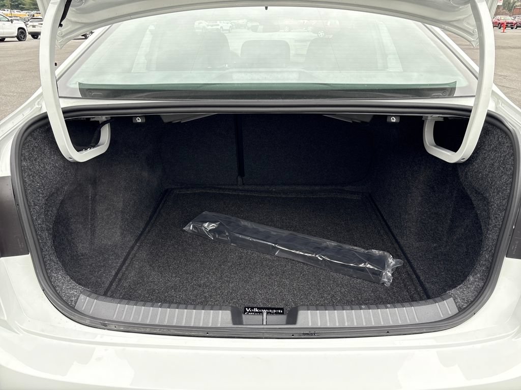 New 2026 Volkswagen Jetta Sport FWD image 14