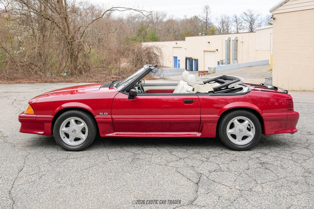 Used 1989 Ford Mustang GT RWD image 3